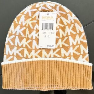 NWTS Michael Kors Knitted Beanie Hat Cap Brown And White Logo